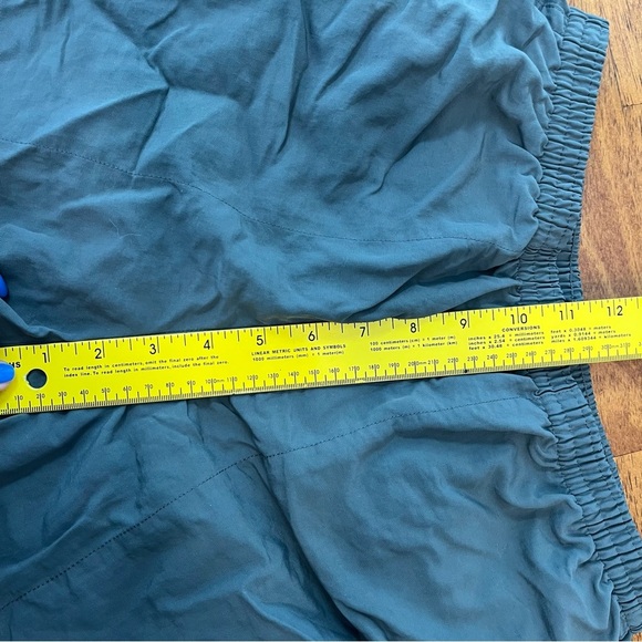 Patagonia Men’s Baggies shorts 6” inseam dark gray size small - Picture 4 of 9